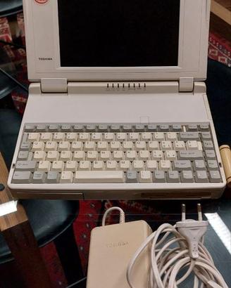 computer portatile TOSHIBA T1900C (vintage)