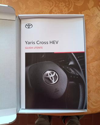 Guida utente ed Eurocar Toyota Yaris Cross