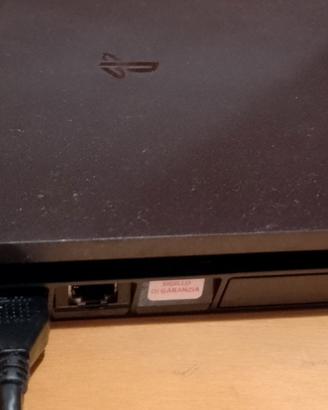 PlayStation 4 Slim 500gb con controller e giochi