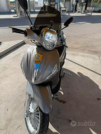 Beverly 300ie 2014