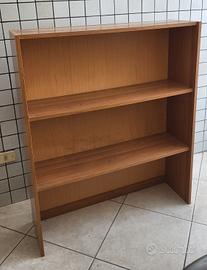 Libreria bassa in buono stato 