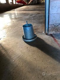 Mangiatoie per pollame