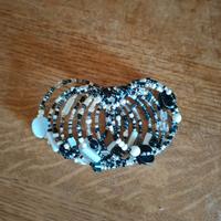 Bracciale rigido con pietre