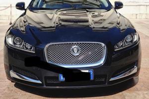 Jaguar xf 3.0 v6 241 cv bi turbo