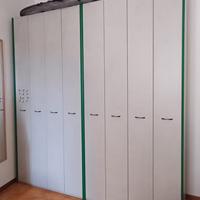 armadio profili verdi gommati