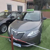 Lancia Ypsilon 1.2 69 CV 5 porte Silver