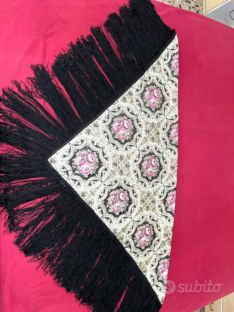 Scialle sardo Abbigliamento e Accessori In vendita a Cagliari