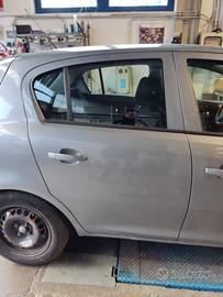 Porta posteriore dx OPEL CORSA D del 2008