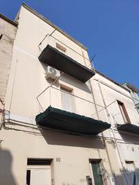 Trivani e servizi a Monteiasi