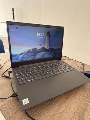 Computer Lenovo V15-IIL