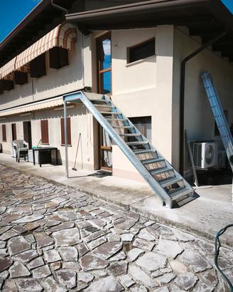 scala esterna 