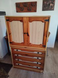 mobile in legno 