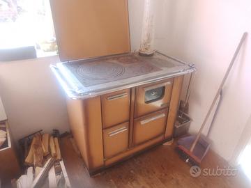 Stufa a legna spolert ricondizionato la fagagnese