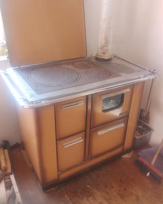 Stufa a legna spolert ricondizionato la fagagnese