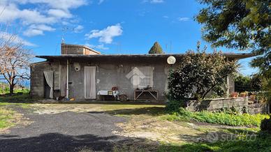 CASA INDIPENDENTE A SANTA VENERINA