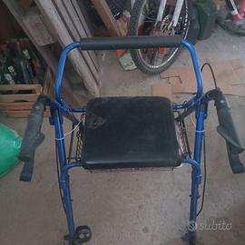deambulatore 4 ruote freni manuali e sedile