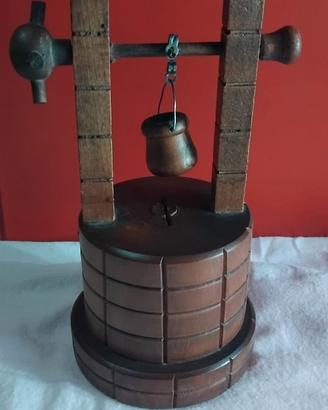 Salvadanaio Pozzo in legno