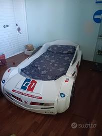 letto auto suoni e lucipiu' armadio e cassettiera