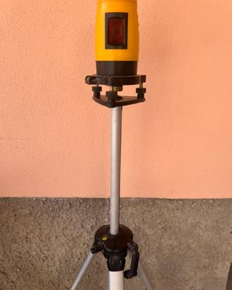 Livella laser su treppiede