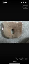 Cuscino anti testa piatta anti soffocamento