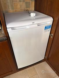 Congelatore Verticale Piccolo BEKO (3 Cassetti)