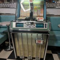 Jukebox AMI 200