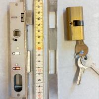 serratura ad infilare per infisso metallico