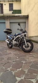 Suzuki GS 500 - 2004