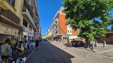 Attività / Licenza di 25 m² con 1 locale a Sorrent