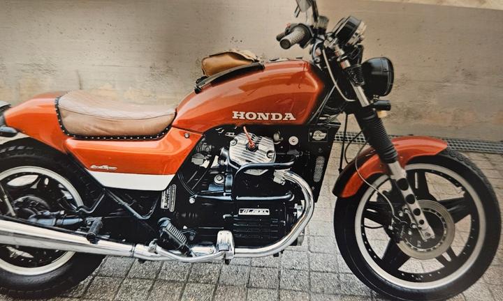 Honda GL 500 Silver Wing - 1982