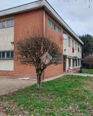 CAPANNONE A TURBIGO