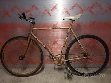 Bicicletta fixed (scatto fisso) personalizzata