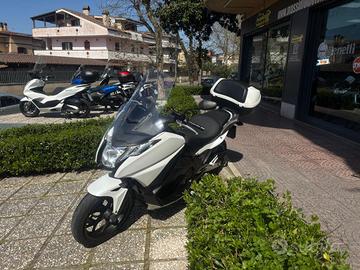 HONDA Integra 750 PASSAGGIO E TAGLIANDO INCLUSO