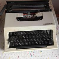 Macchina da scrivere