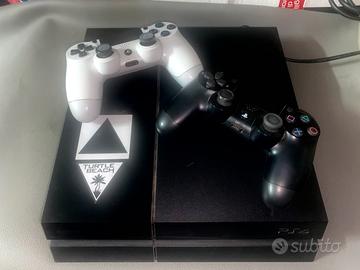 Playstation 4 + 2 joystick