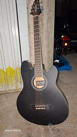 chitarra elettrificata marca ACUSTIKA