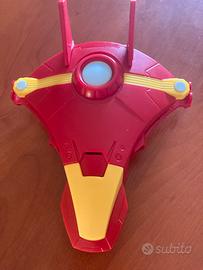 Kinder maxi Avengers Astronave Iroman