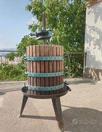 Torchio antico in legno e ferro – ottime condizion