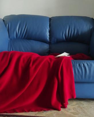 DIVANO 2 POSTI in Similpelle Blu       € 1