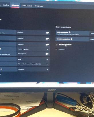 Monitor Acer 24" FullHD con casse audio