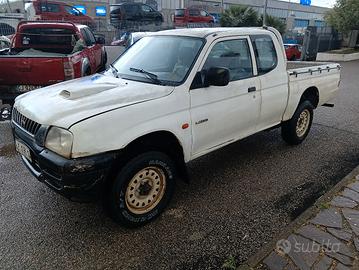 Mitsubishi l 200 2.5 td