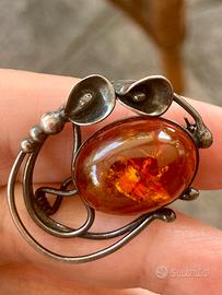 Spilla argento con ambra