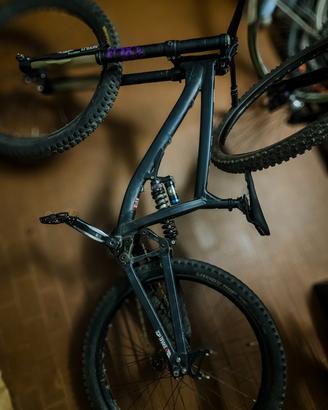 MDE 695 Custom 1/1 Anodized 2020 