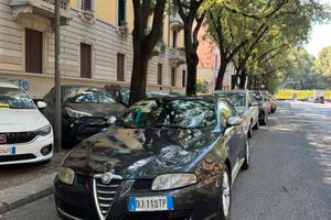 Alfa romeo gt q2