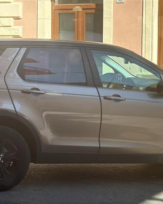 LAND ROVER DISCIVERY SPORT