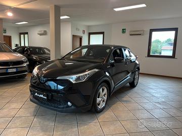 Toyota C-HR 1.8 Hybrid E-CVT Business