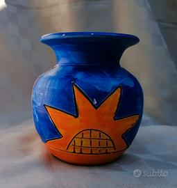 Vasetto in stile post-moderno/mediterraneo firmato