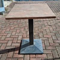 Tavolino bar 80x80 in legno e struttura in metallo