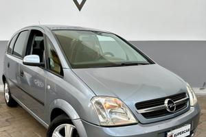 Opel Meriva 1.4 Benz (Euro 4), spaziosa e ben funz
