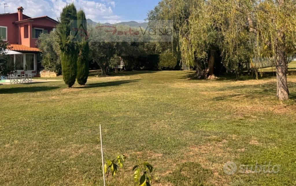 Villa di 234 m² con più di 5 locali a Seravezza - Vista 5